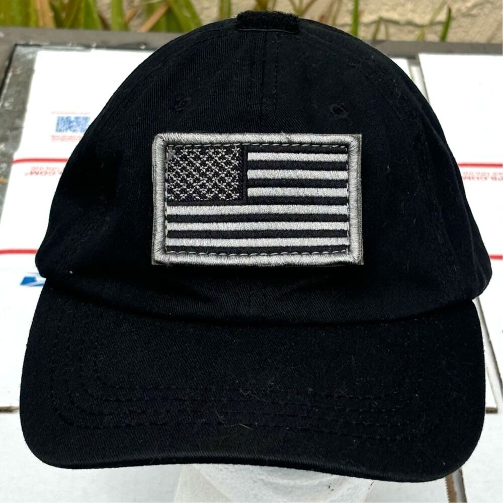 Black American Flag Men's Hat